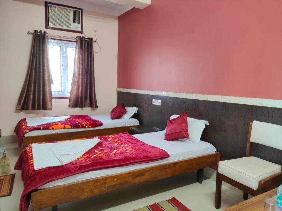 Hotel Vaishnavi Near Baba Dham Temple Деогарх Экстерьер фото